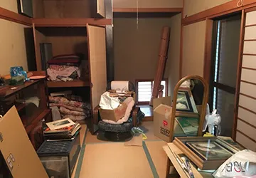 遺品整理前の写真